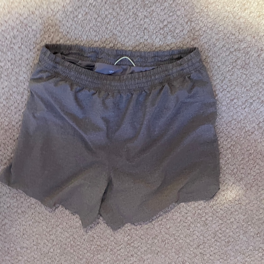 SHORT SHORTS